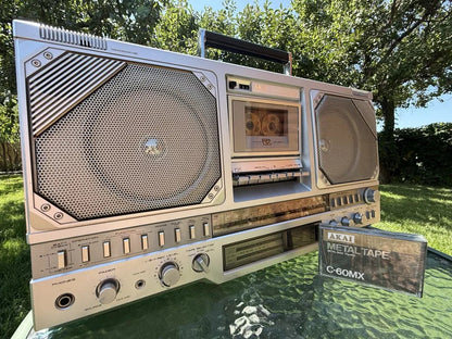 AKAI AJ-530FS Rare Vintage Japan Boombox Getto blaster Serviced