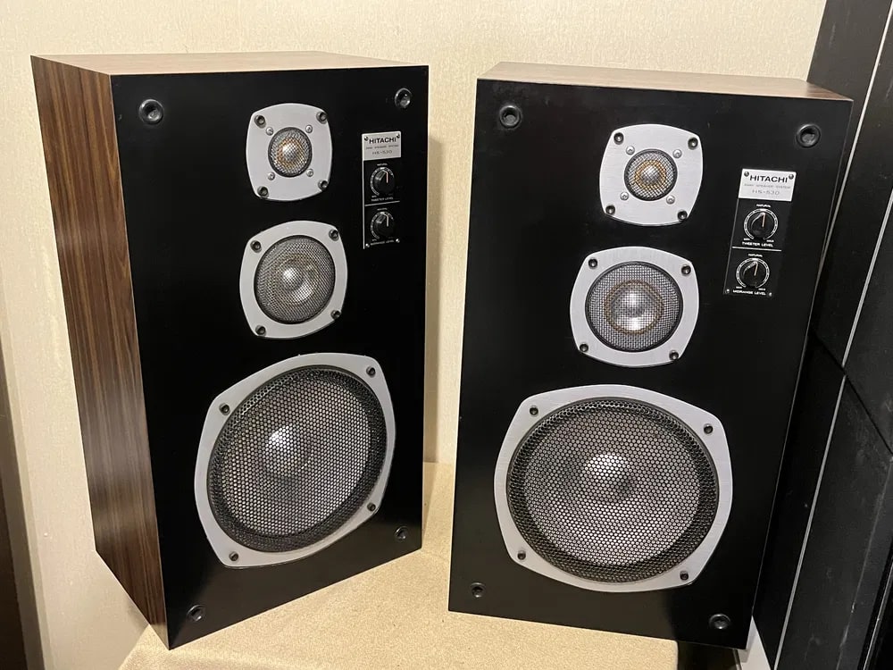 Hitachi HS-530 Rare Vintage MINT 3-Way Speaker System Hi-Fi