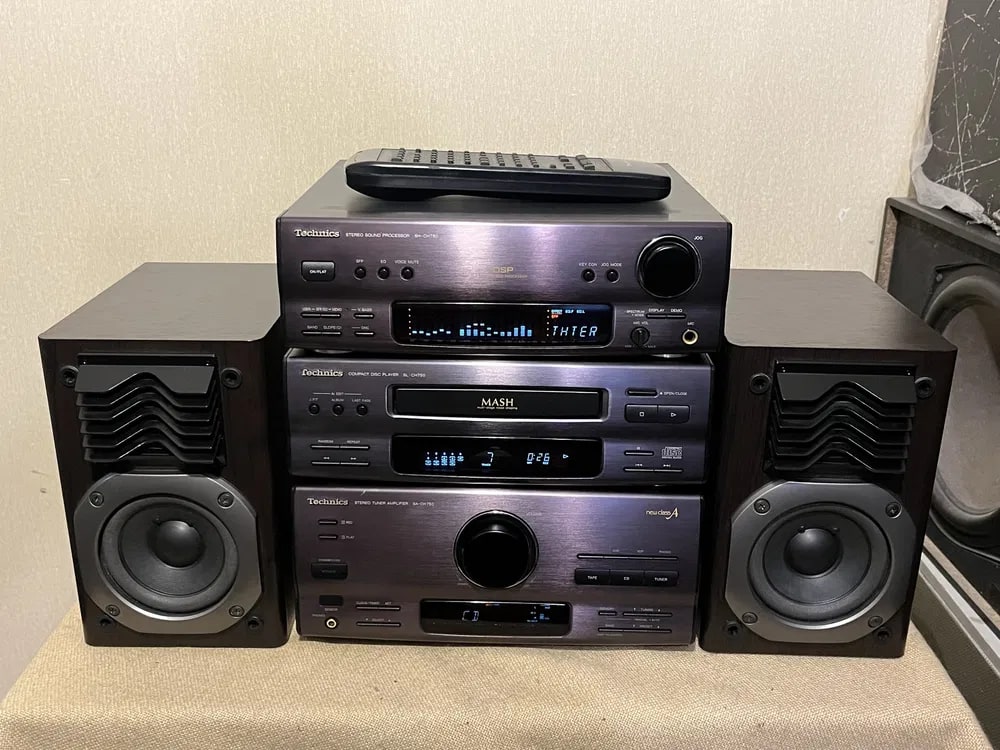 Technics CH750 Rare Vintage System Amplifier Tuner CD EQ Panasonic Speakers