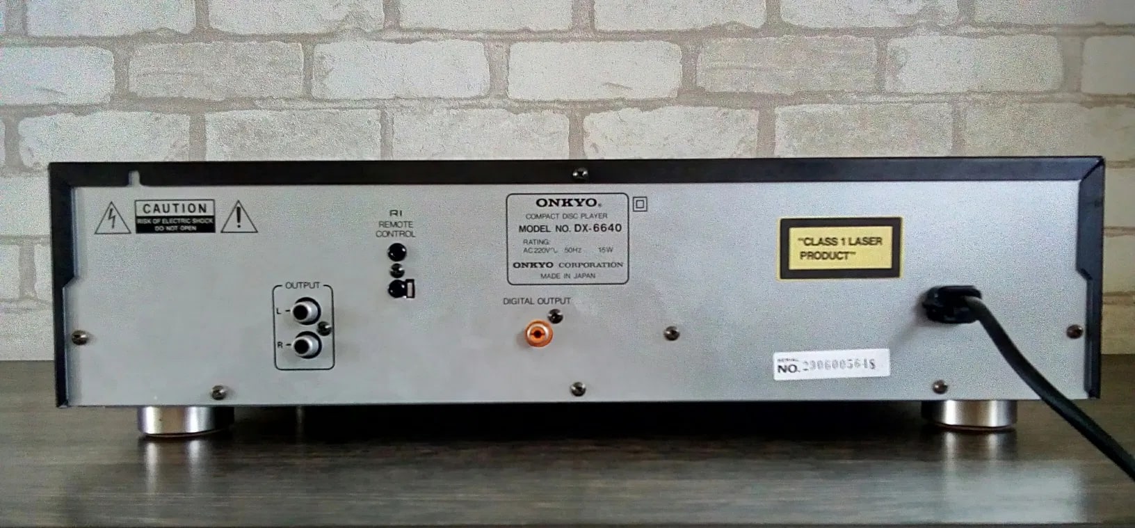 Onkyo DX-6640 Rare Vintage CD Player Digital Output Remote Warranty