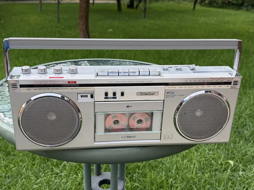 TOSHIBA RT-S63W Rare Vintage Boombox Stereo Cassette Player Working