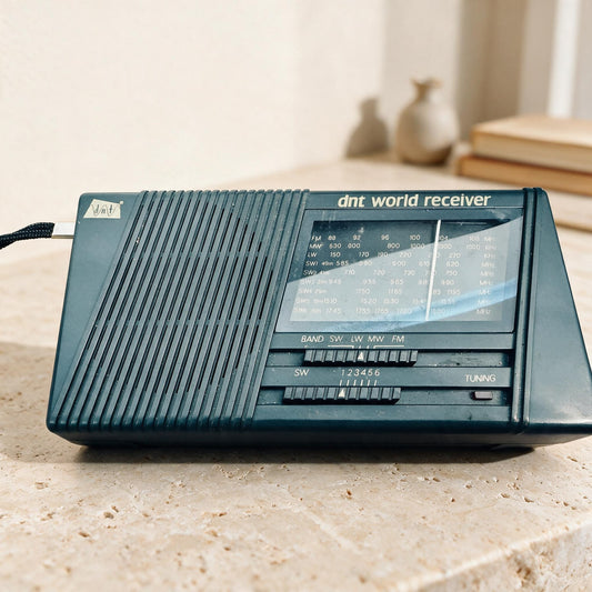 dnt World Receiver Rare Vintage Portable Radio Working 9-Band FM MW LW