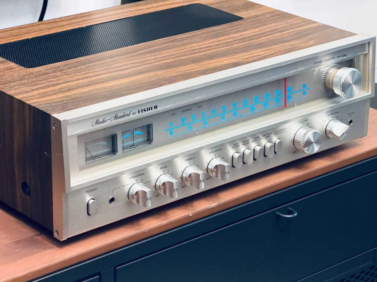 Fisher RS-1052 Studio Standard MINT Rare Vintage  Receiver Serviced Warranty