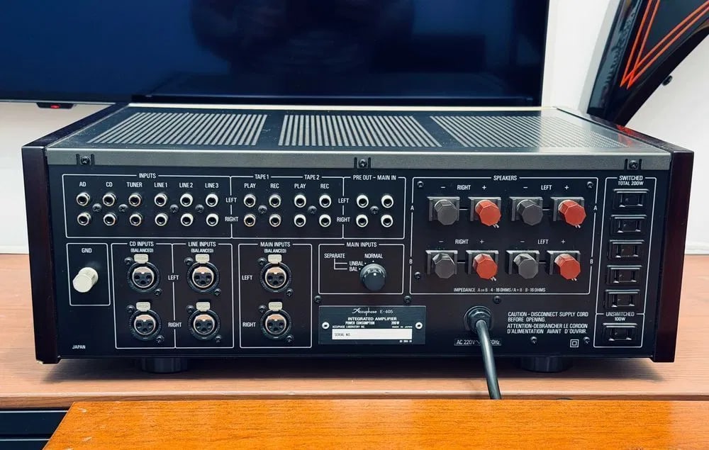 Accuphase E-405 Rare Vintage MINT Integrated Amplifier Serviced Warranty MM/MC