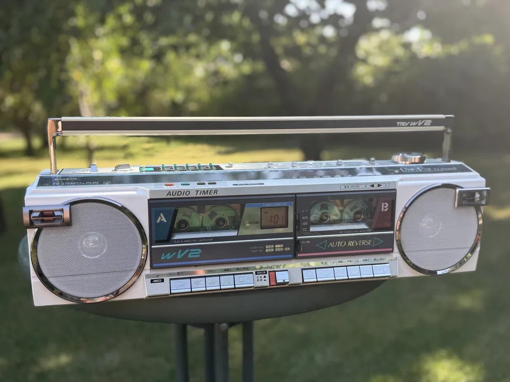Sanyo MR-WV2(W) Rare Vintage Boombox Working Stereo Radio Cassette