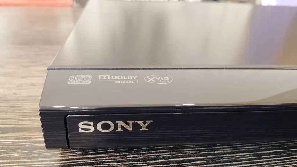 Sony DVP-SR760H Rare Vintage CD/DVD Player Working HDMI USB Upscaling