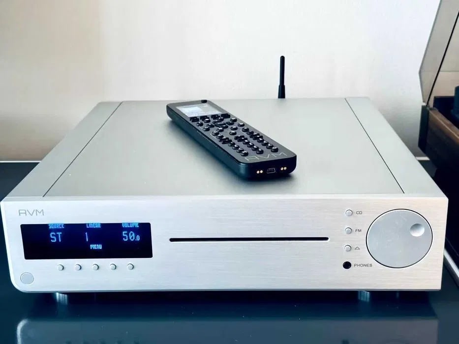 AVM CS 2.2 Rare Vintage Network CD Receiver Amplifier  Warranty  Streamer