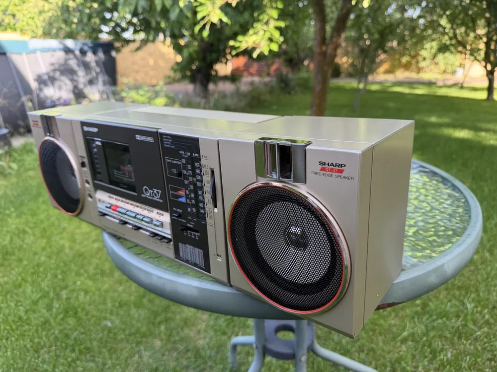 Sharp QT-37 Rare Vintage Mint Collectible Japan Boombox Getto blaster Warranty