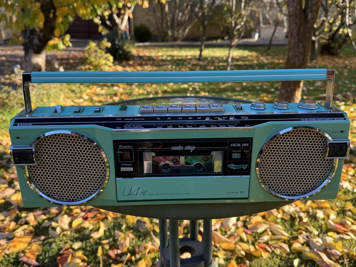 Sanyo U4 SF Rare Vintage Boombox Cassette Radio Working Stereo Analog