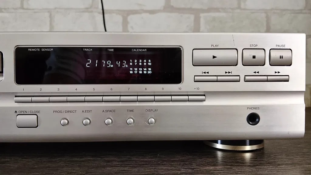 Denon DCD-615 Rare Vintage CD Player Serviced Warranty Tested Compact Disc