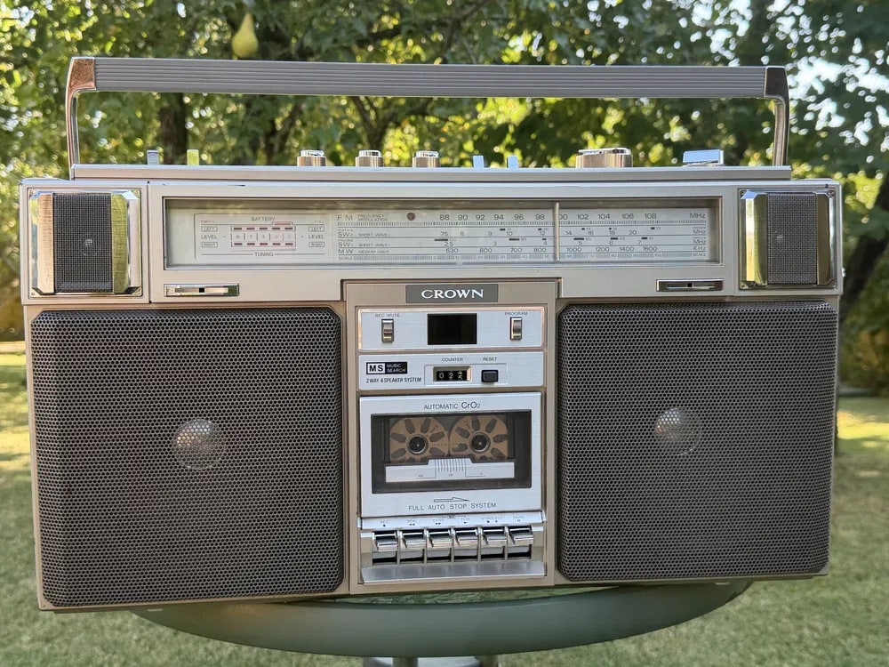 CSC-960F Crown Rare Vintage MINT Stereo Cassette Boombox Working Radio