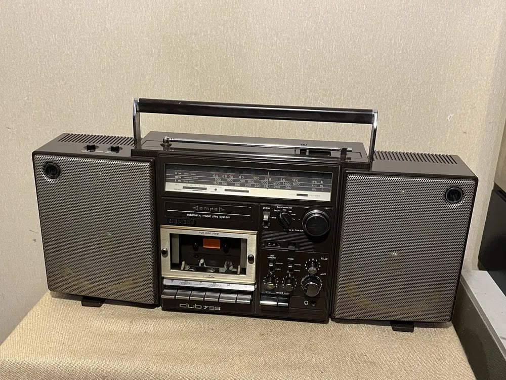 Siemens CLUB 735 (SANYO M9996) CLUB 735 Sanyo M9996 Rare Vintage Stereo