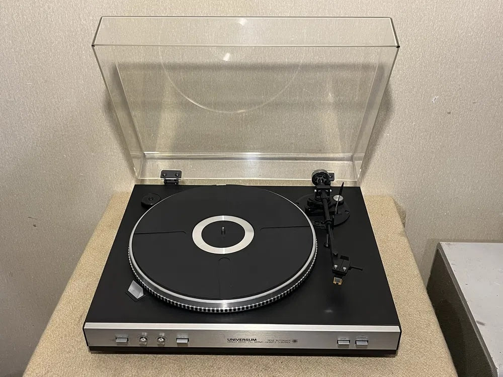 UNIVERSUM F-2001 Rare Vintage Turntable Fully Working Quartz Direct Warranty